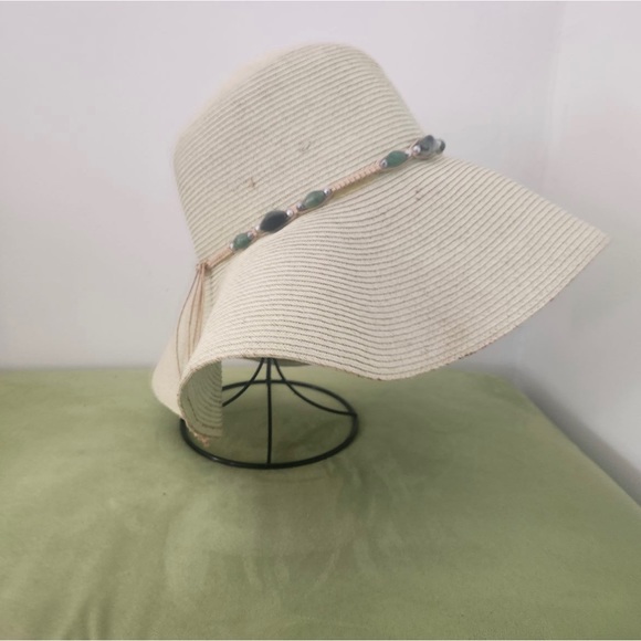 Lime Green UBi Hat - Picture 5 of 6